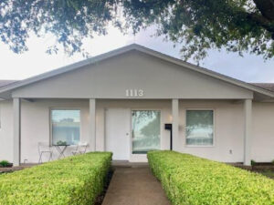 1113 Hampshire Ln, Richardson, TX 75080